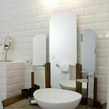 D'hotes Ambrosia Et 3* Narbonne