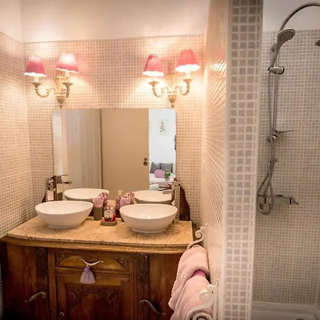 Chambre D'Hotes Villa Ambrosia Et Spa Guest house 3*