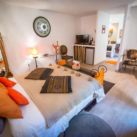 Chambre D'Hotes Villa Ambrosia Et Spa Guest house Narbonne