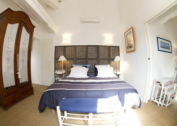 D'hotes Ambrosia Et Narbonne