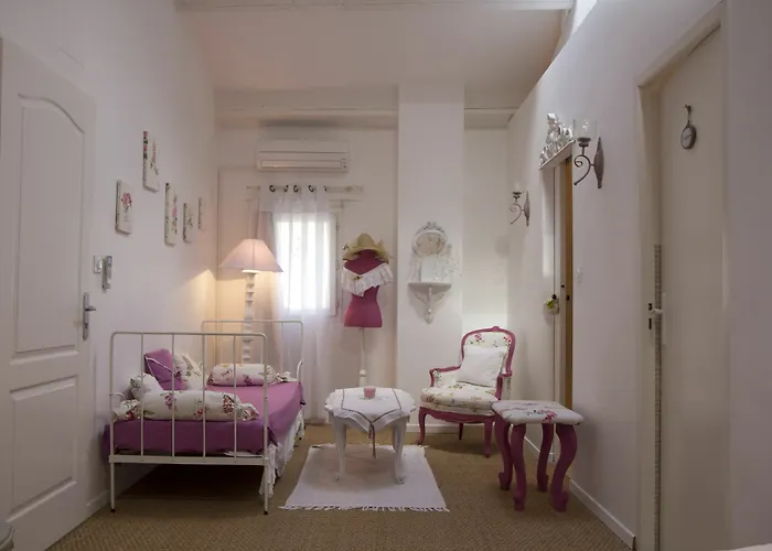 D'hotes Ambrosia Et Narbonne