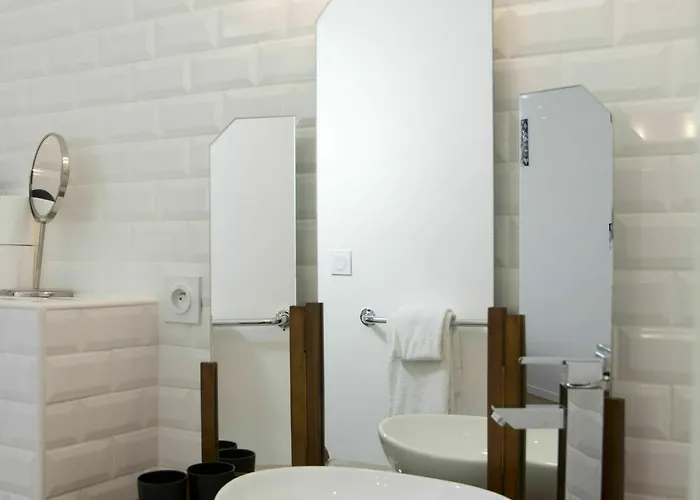 D'hotes Ambrosia Et 3* Narbonne